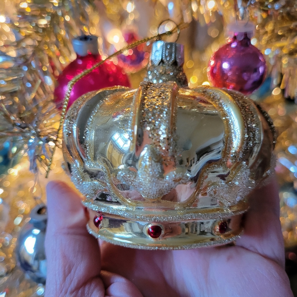 John Derian Crown Ornament ~ NWT/NIB ~ Target 2025 ~ Old World Look FINAL PRICE! - Picture 13 of 16
